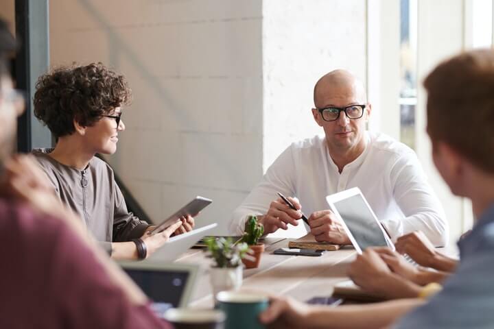 tech startup team meet up 1
