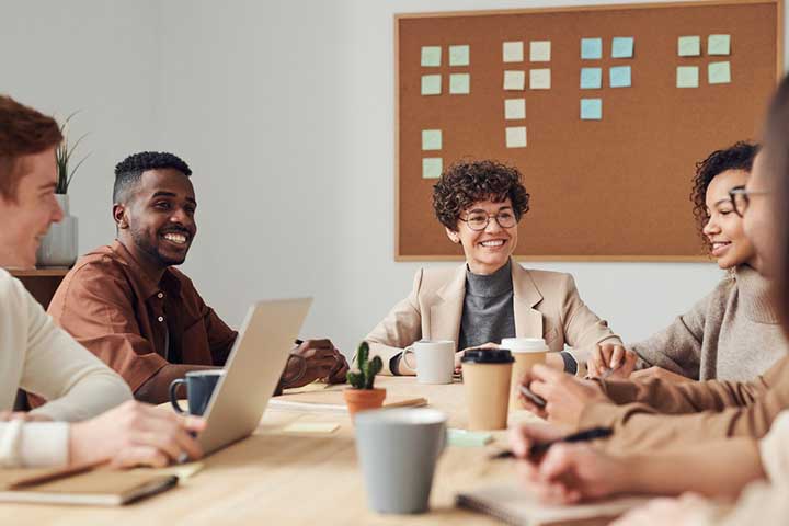 tech startup team member meeting 1